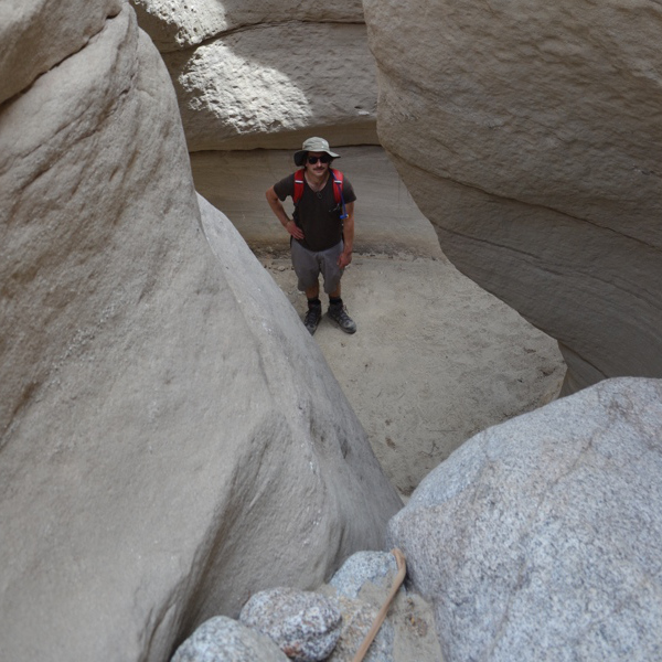 Slot canyon obstacle